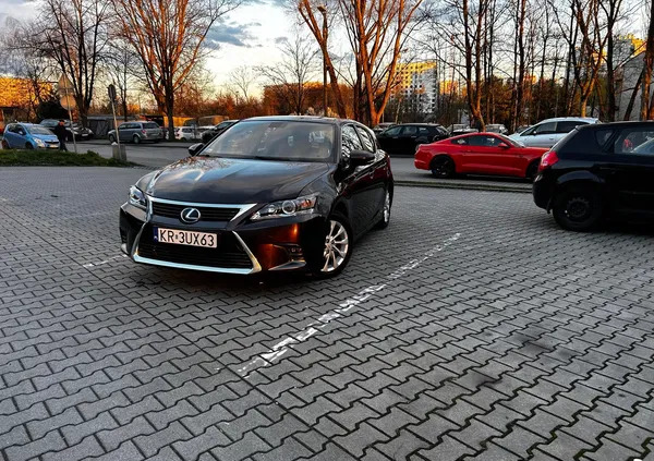 samochody osobowe Lexus CT cena 52900 przebieg: 153000, rok produkcji 2012 z Kraków